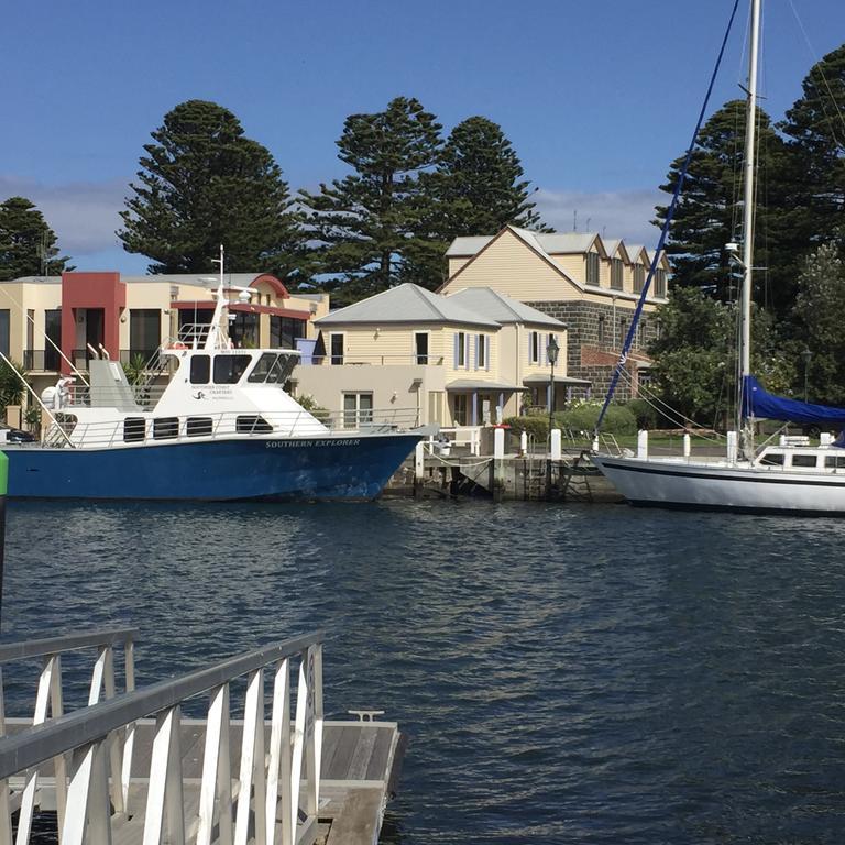 Вилла Dockside Waterfront Indulgence Порт-Фейри Экстерьер фото